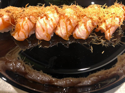NIGIRI SALMON FLAMBE'